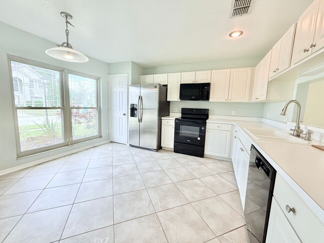 Building Photo - $2200 | 3-Bedroom 2.5-Bath Single-Family H...