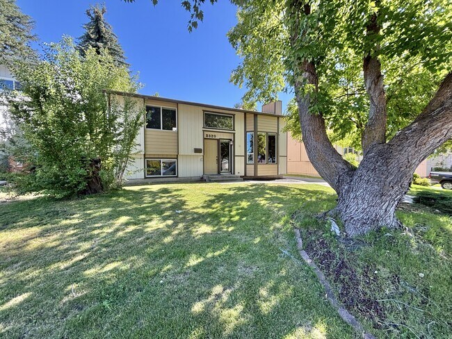 Building Photo - 3820 E 21st Ave