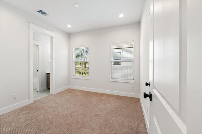 Building Photo - 5422 Wheatley St