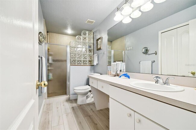 Building Photo - 1687 Starling Dr