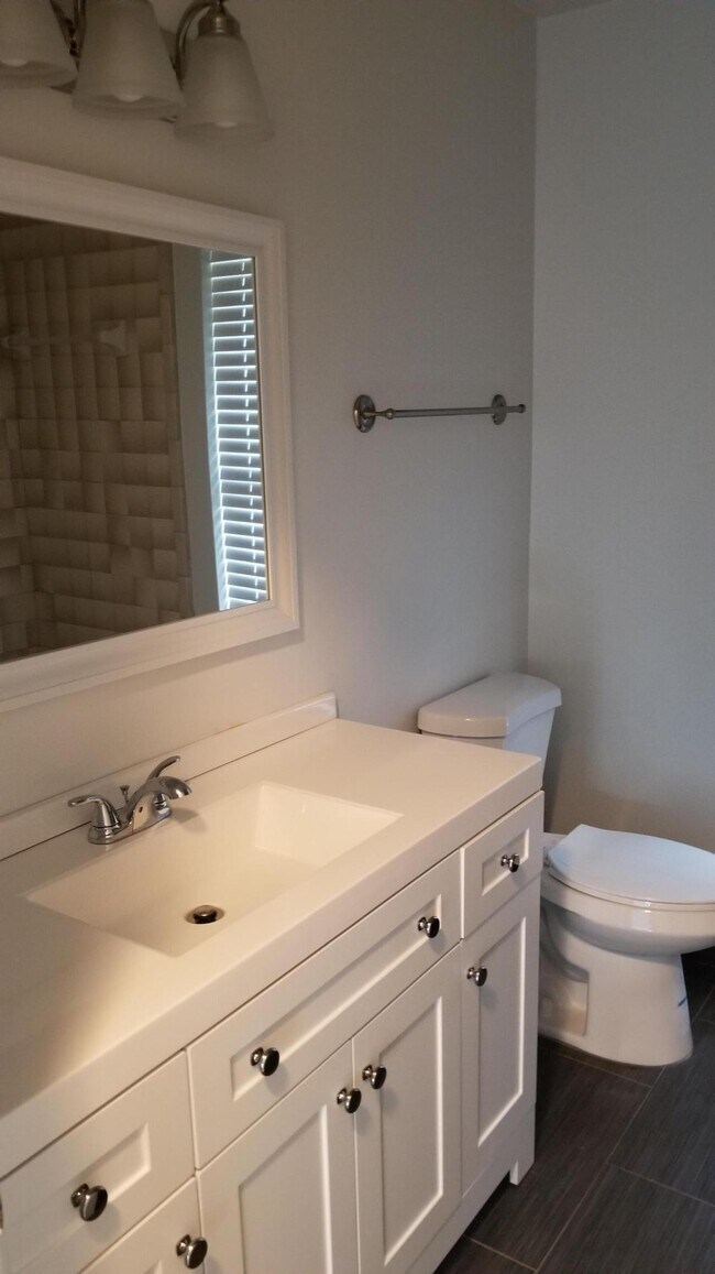 Building Photo - 14507 Larkspur Ln