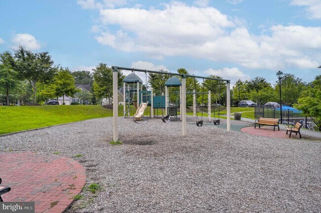 Building Photo - 3903 Emory Ridge Rd