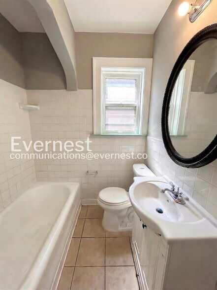 Building Photo - 5932 Floy Ave