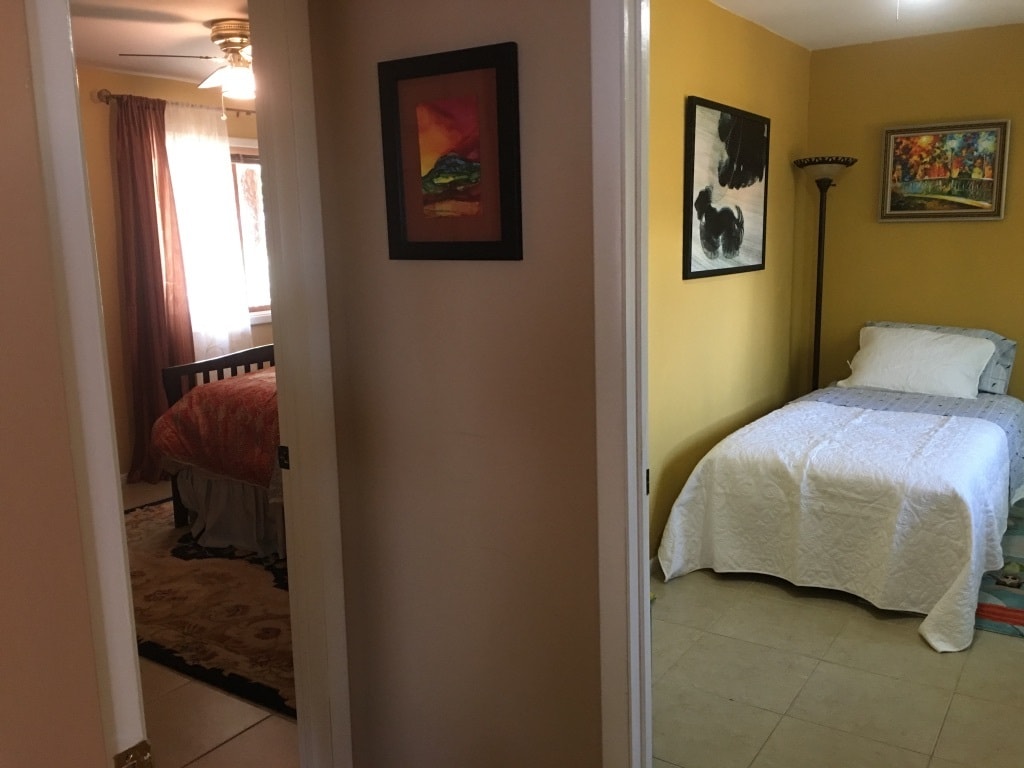 Hall looking into both bedrooms - 2308 Cedros Cir