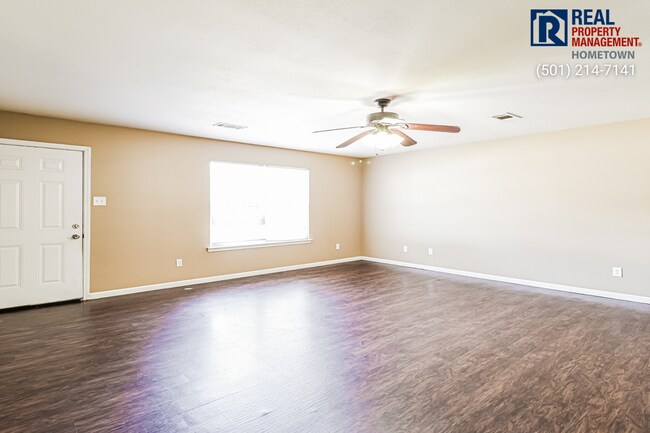 Building Photo - 3909 Tates Mill Rd