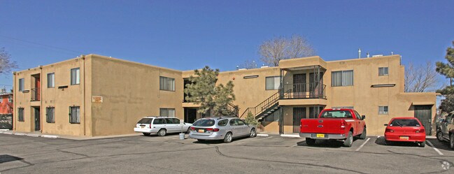 Primary Photo - 609 Mesilla St SE