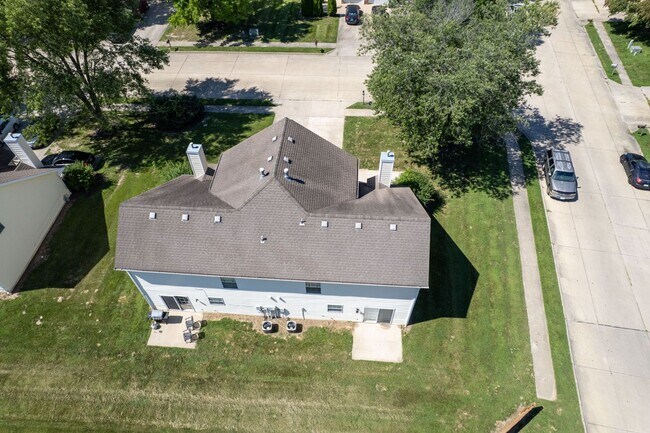 Building Photo - 4302-4304 Cheryl Ct.