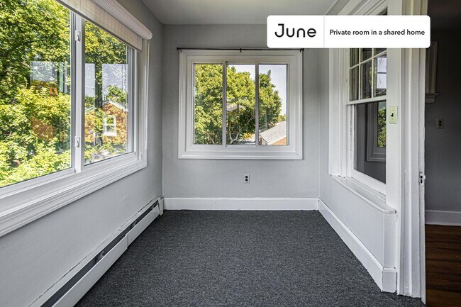 Building Photo - Room in Shared 6 bed/3 bath home in Brookland