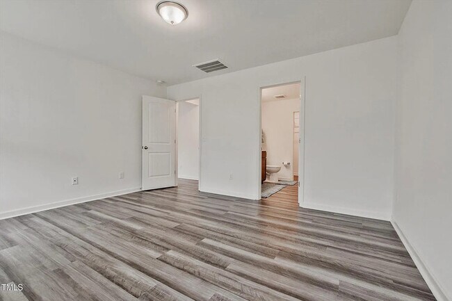 Building Photo - Earn Wealth While Leasing - Like a Homeowner - Lease to Own