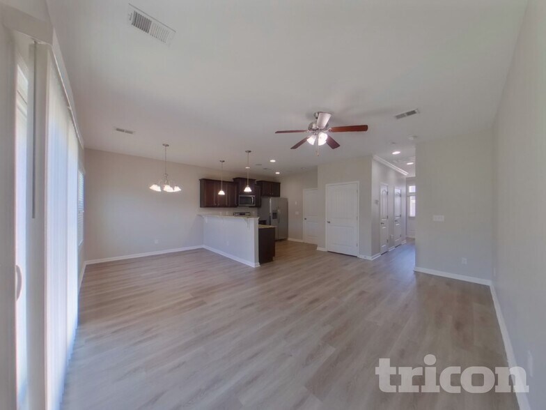 Building Photo - 356 Dawsons Park Dr
