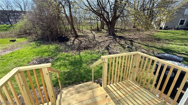 Building Photo - 1432 League St