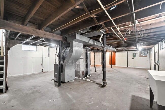 Building Photo - 126 Erie St