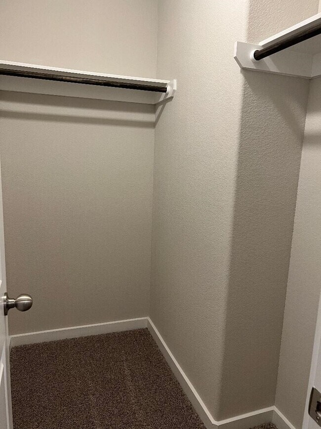 Building Photo - 218 Sintra Lk Wy