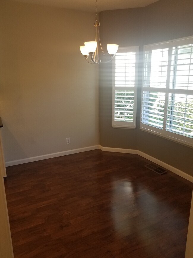 Building Photo - Highly Desirable Valley Club Circle Condo – Gated Napa Living