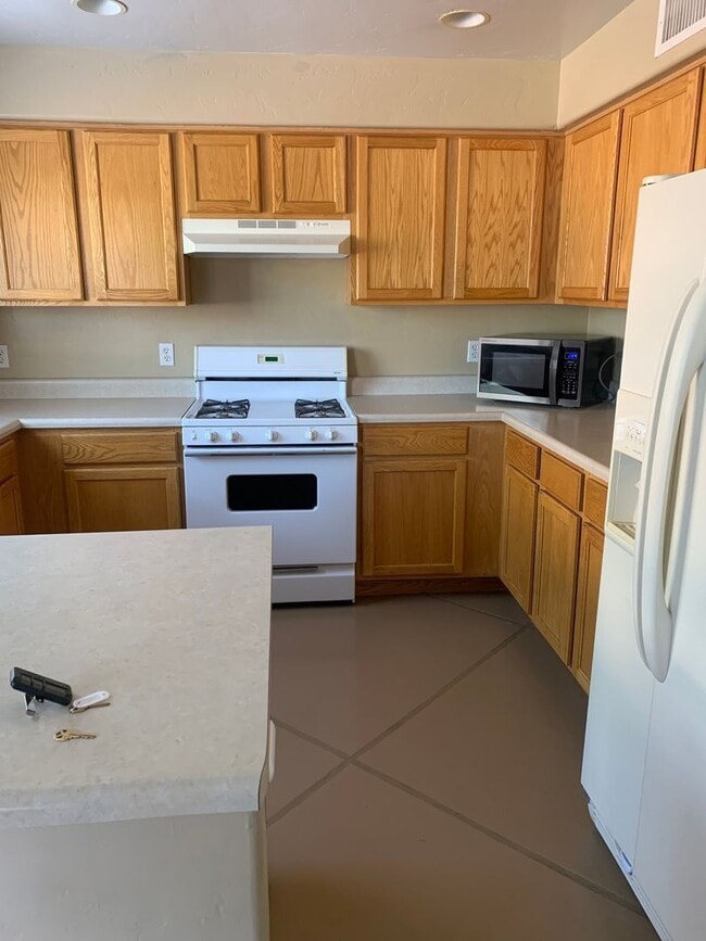 Building Photo - 2940 N Adelaide Farms Pl