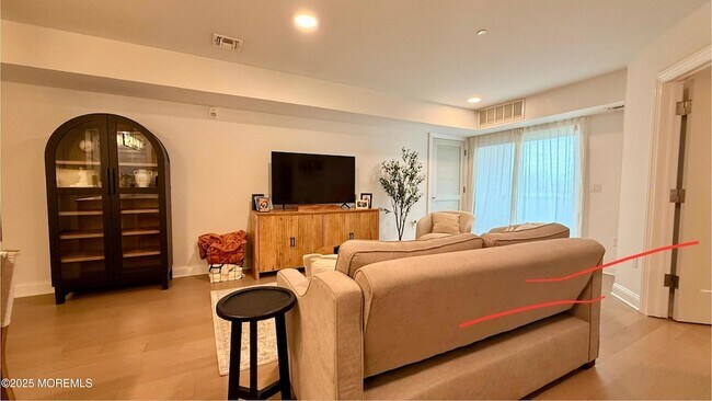 Building Photo - 57-61 Brighton Avenue Unit 301
