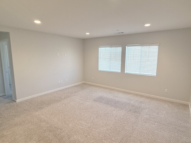 Building Photo - 31124 Hanover Ln