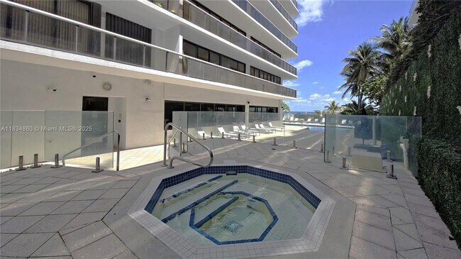 Building Photo - 9455 Collins Ave