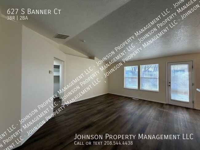 Building Photo - 627 S Banner Ct