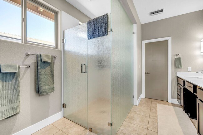 Building Photo - 2722 Mylonite Dr