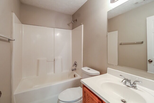 Building Photo - 1120 Eatonton Way
