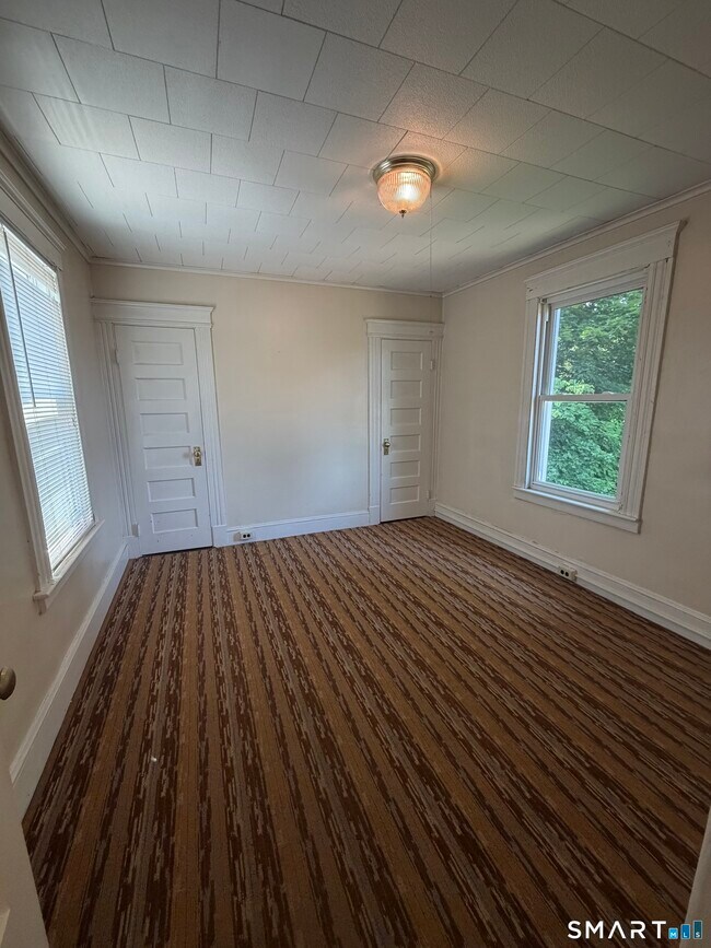 Building Photo - 9 Pierpont St