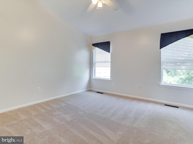 Building Photo - 6704 Dorothy Giles Ct