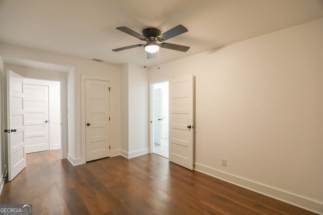 Building Photo - 212 Southland Dr