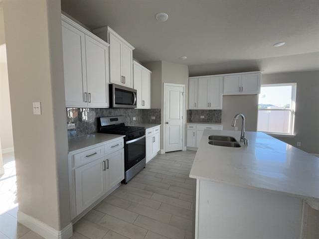 Building Photo - 612 Amenduni Ln
