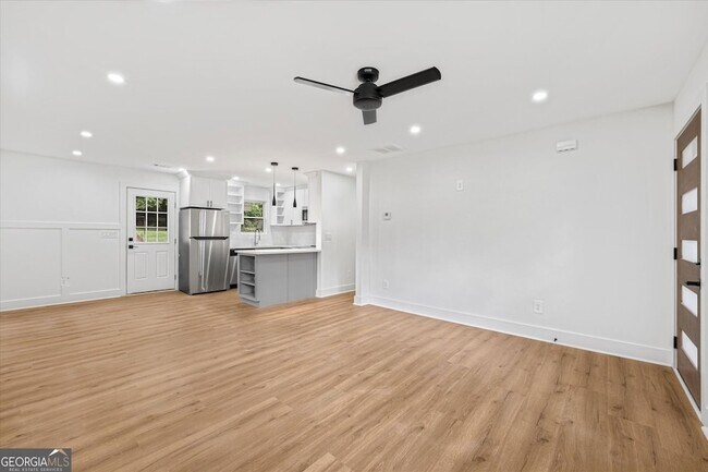 Building Photo - 2353 Clarissa Dr NW