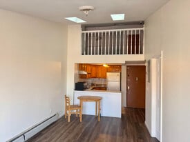 Building Photo - 85-24 57th Ave