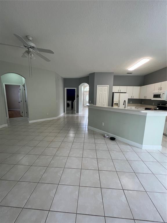 Building Photo - 4701 Chalfont Dr
