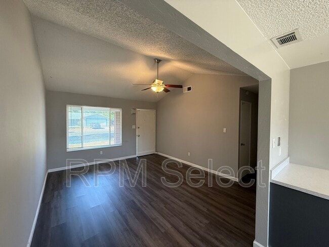 Building Photo - 8826 Grayling Way