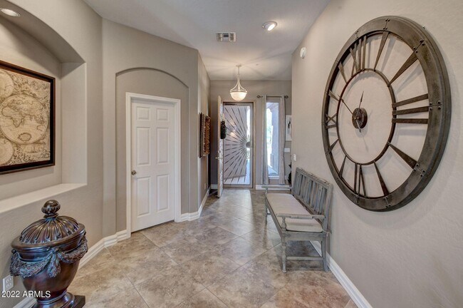 Building Photo - 7673 E Quill Ln