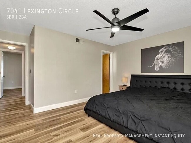 Building Photo - 7041 Lexington Cir