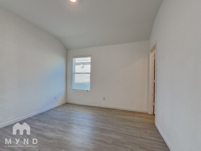 Building Photo - 5908 Geronimo Wy