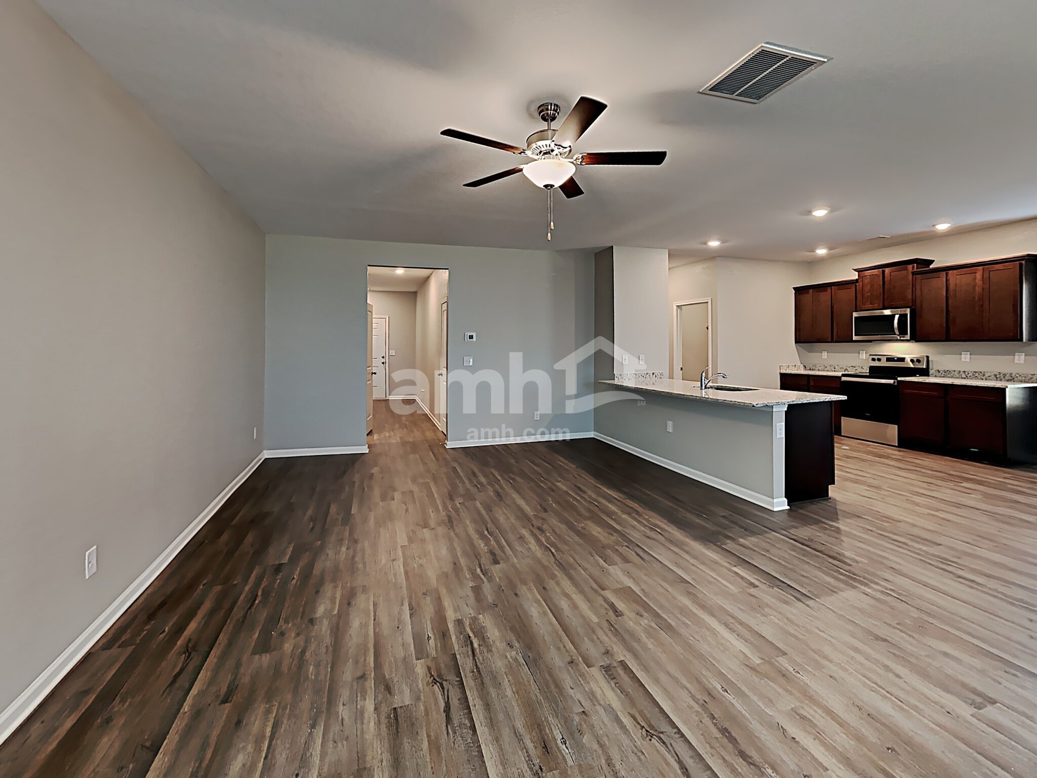 Building Photo - 415 Vermeer Ct