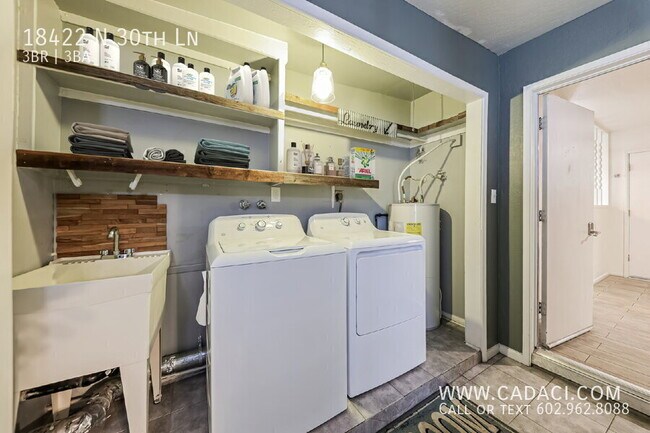 Building Photo - 18422 N 30th Ln