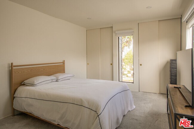 Building Photo - 1248 23rd St