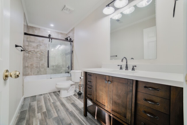 Building Photo - 398 Shady Brook Dr