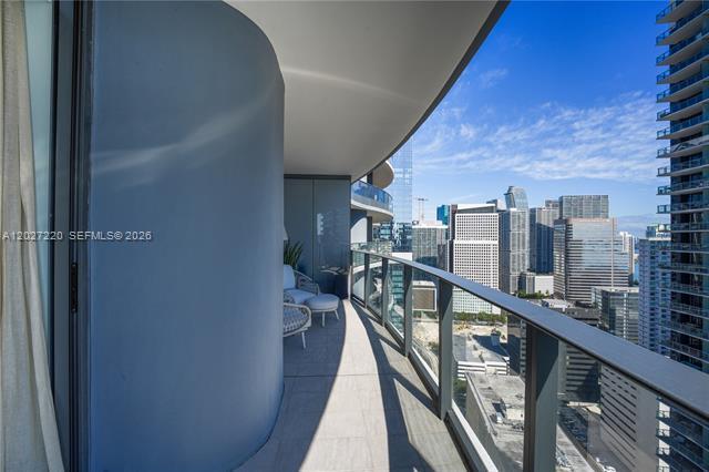 Building Photo - 1000 Brickell Plz
