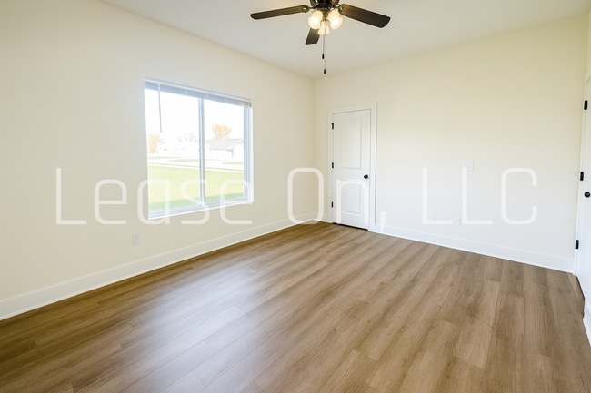 Building Photo - Brand-New 3 Bedroom Home in Haysville School District