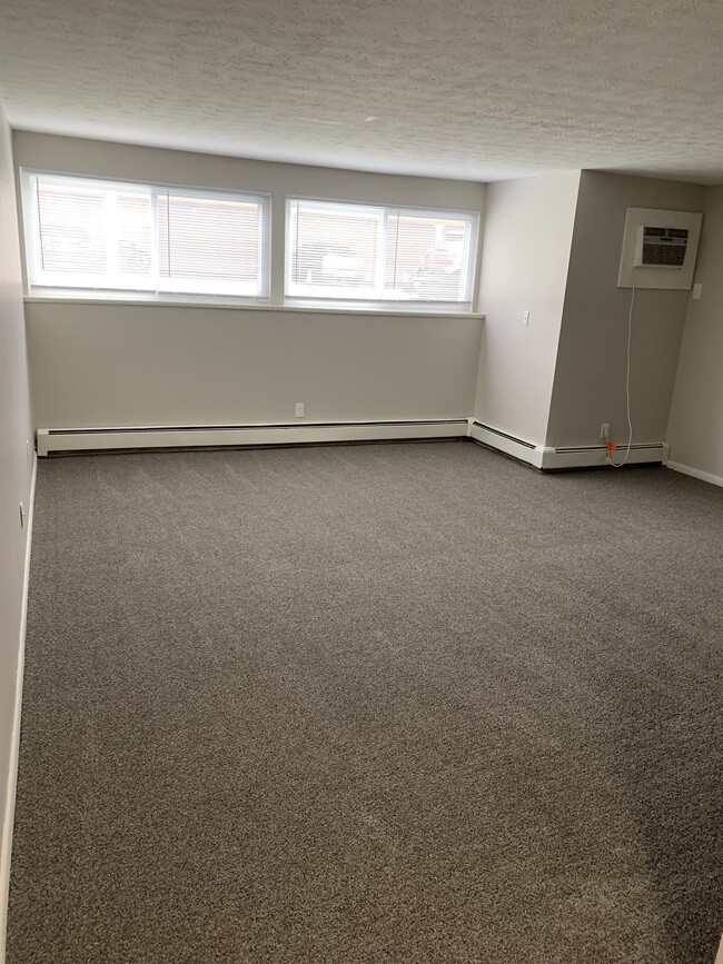 Building Photo - Tallmadge Hills Apartments