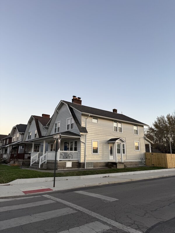 Building Photo - 207 Southwood Ave