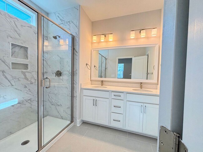 Building Photo - Available now. Beautiful 3 BR/2.5 BA New C...