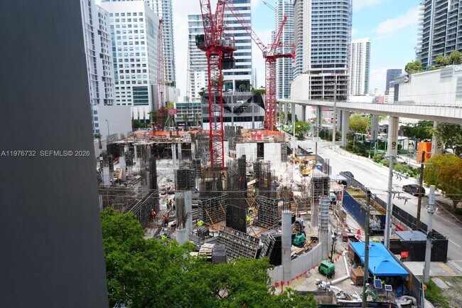 Building Photo - 104 SW 9th St