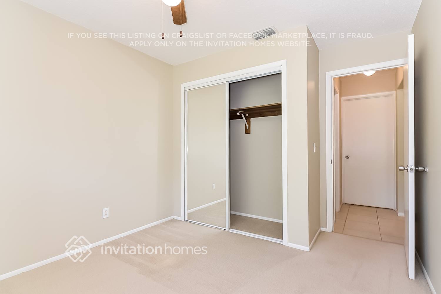 Building Photo - 419 Forest Oak Dr