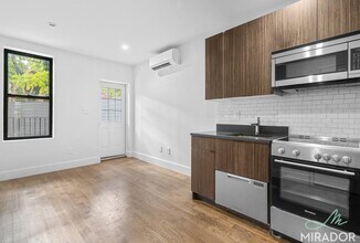 Building Photo - 1 bedroom in New York NY 10009