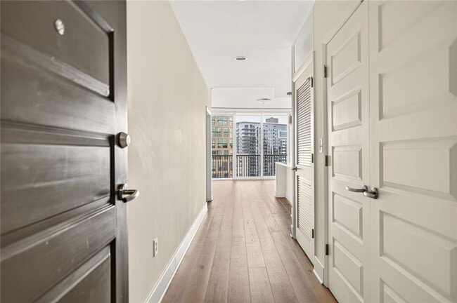 Building Photo - 1080 Peachtree St NE