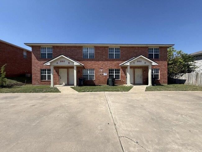Building Photo - 2811 Cantabrian Dr
